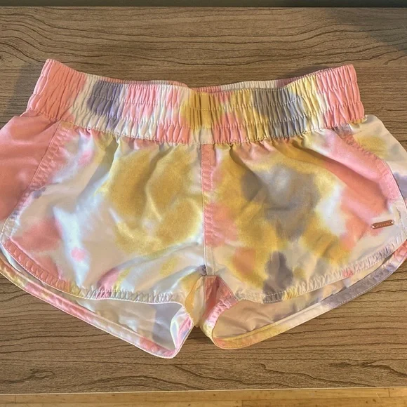 Volcom Swim Shorts - Picture 1 of 4